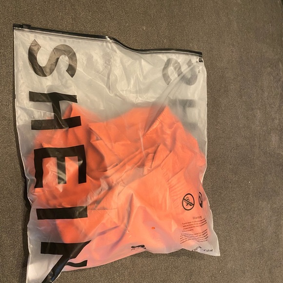 Shein Coral Two Piece Set| 🛍️ UNOPENED PACKAGE | 1XL - Picture 2 of 3